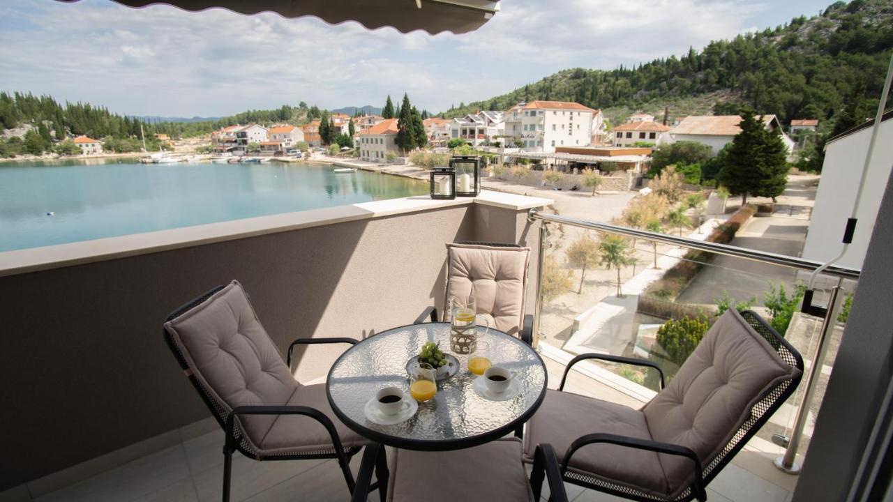 Apartment Antun - Adriatic Coast Retreat Blace Exterior photo