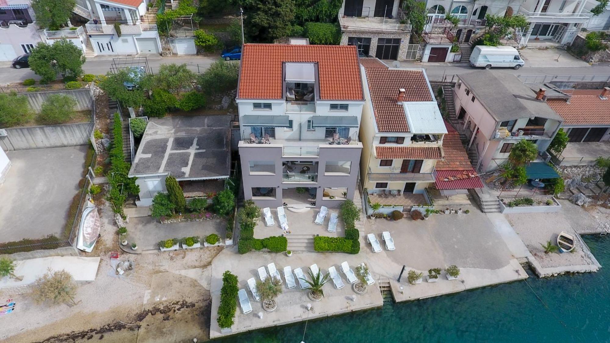 Apartment Antun - Adriatic Coast Retreat Blace Exterior photo
